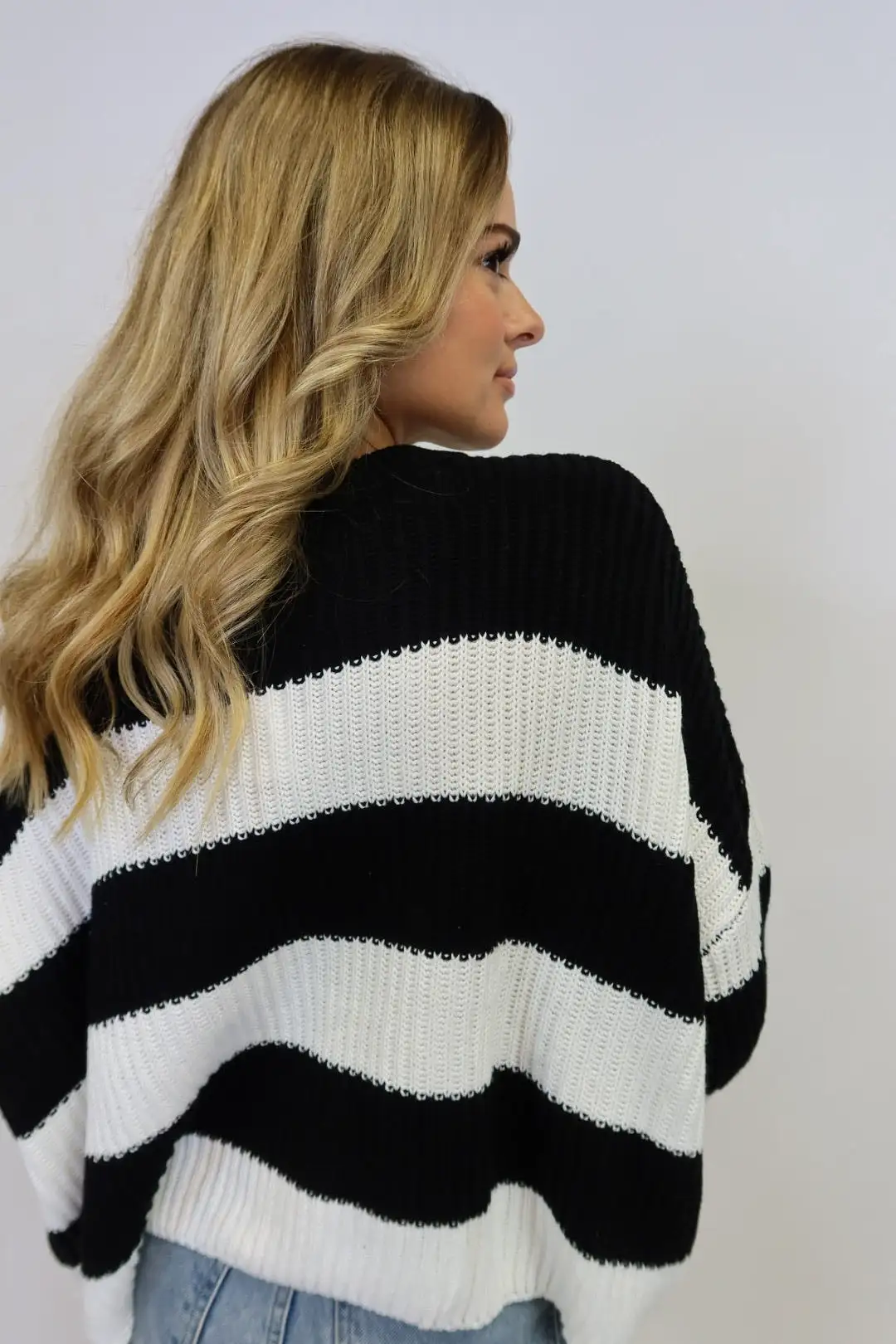 AROUND THE TOWN SWEATER