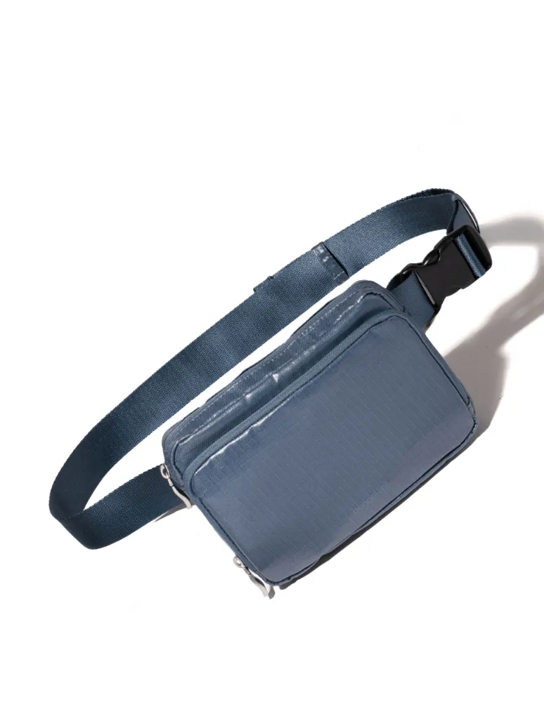 Baggallini Modern Belt Bag Sling in Mist Gloss Ripstop