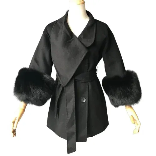 Cashmere coat with large fur cuffs