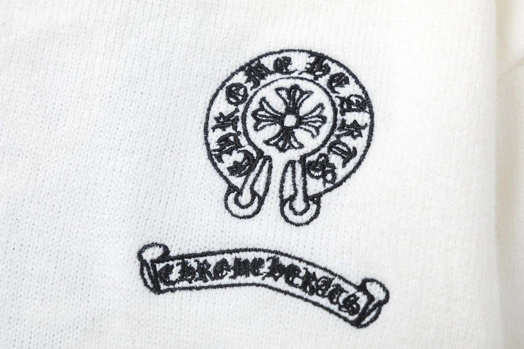 Chrome Hearts 23fw Embroidered Cross Sanskrit Long Sleeve Sweater White 12.26