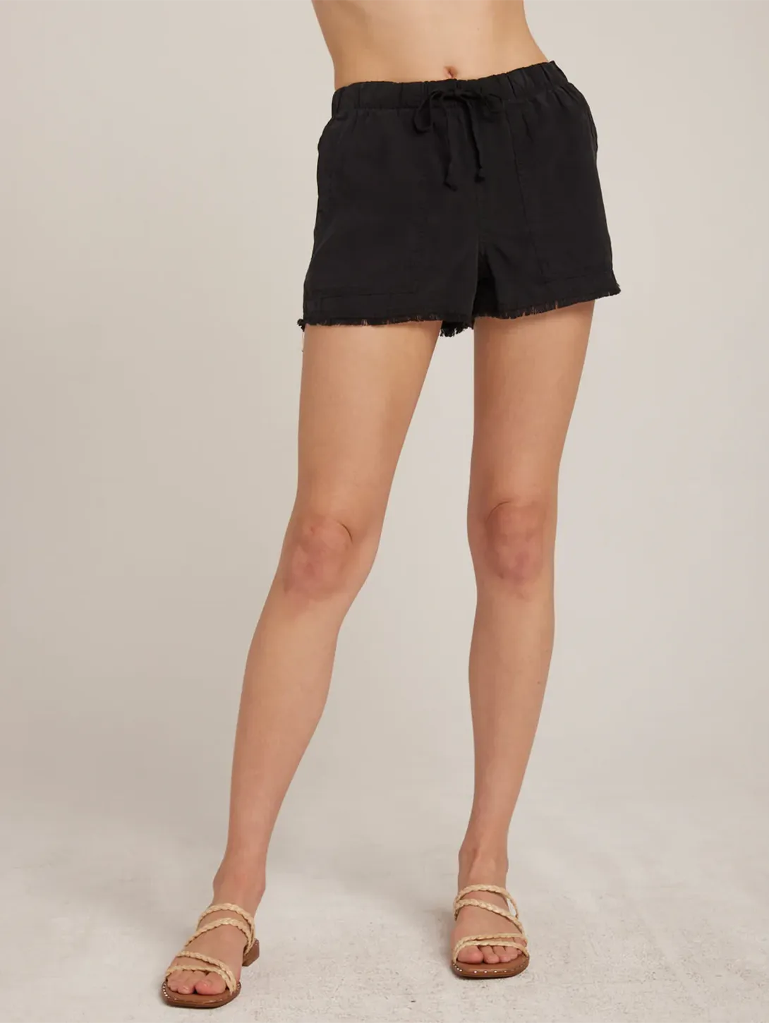 Frayed Pocket Short