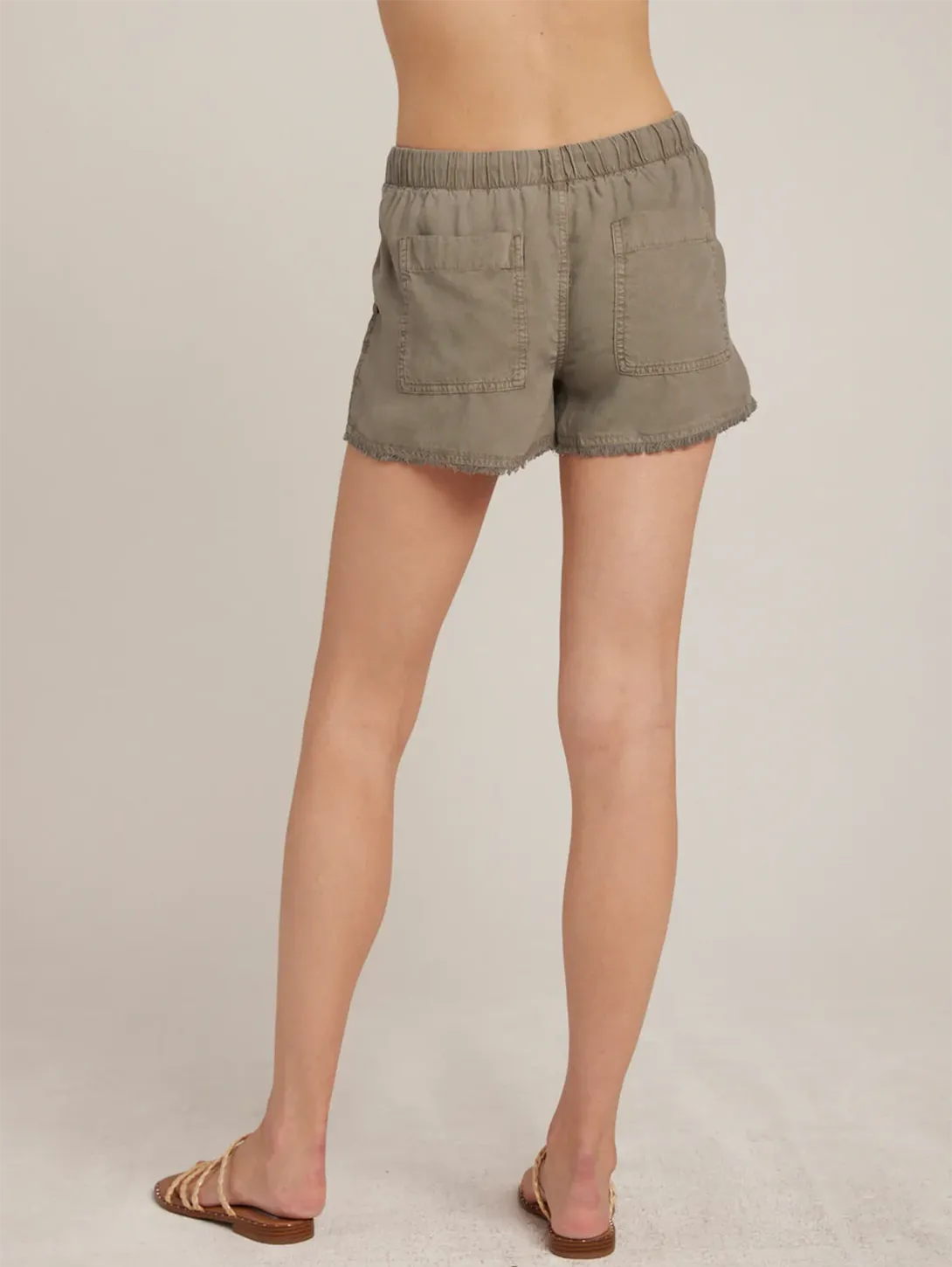 Frayed Pocket Short