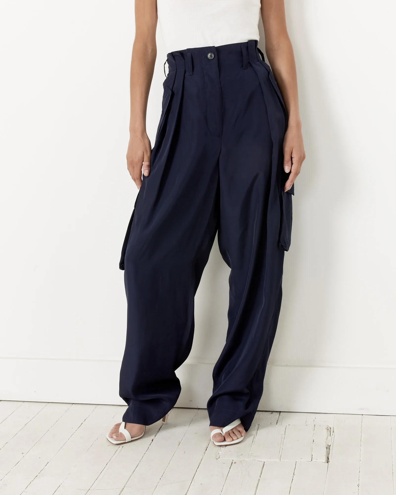 Polkar Wide-Leg Cargo Pants in Navy