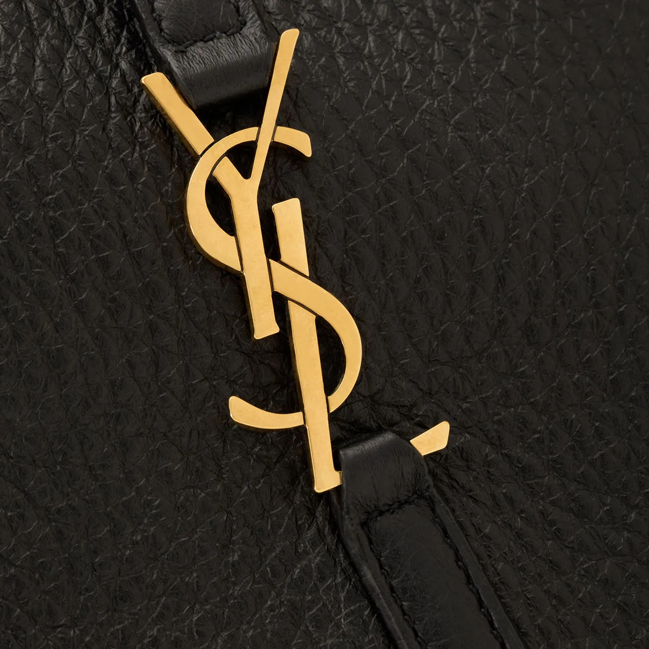 SAINT LAURENT Le 5 À 7 Shoulder Bag - NERO