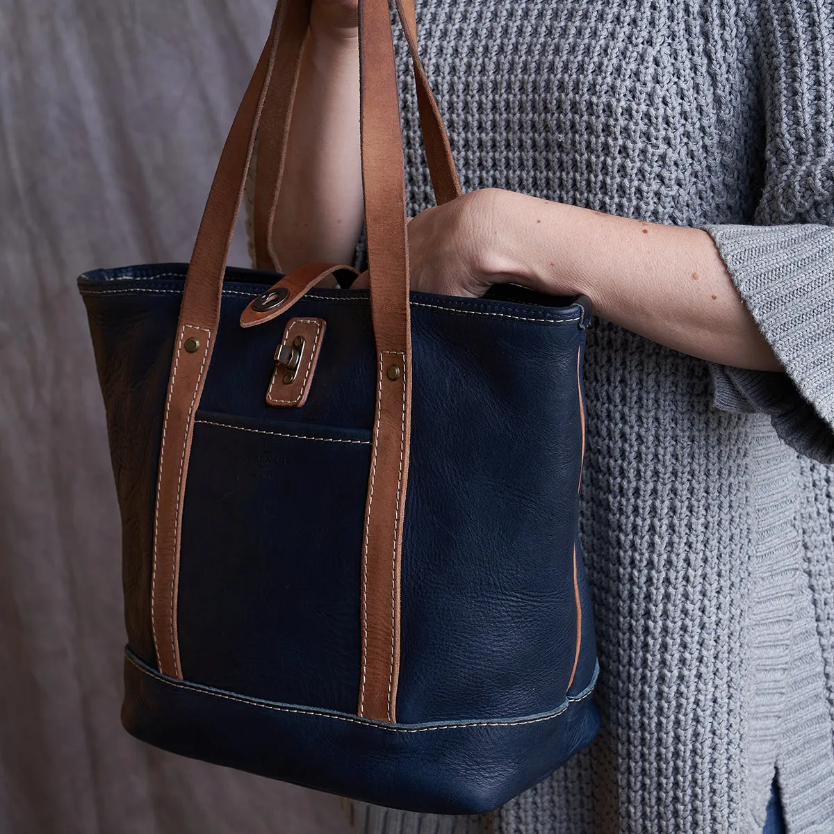 Stone-Washed Tote No.532 | LE Indigo & Tan