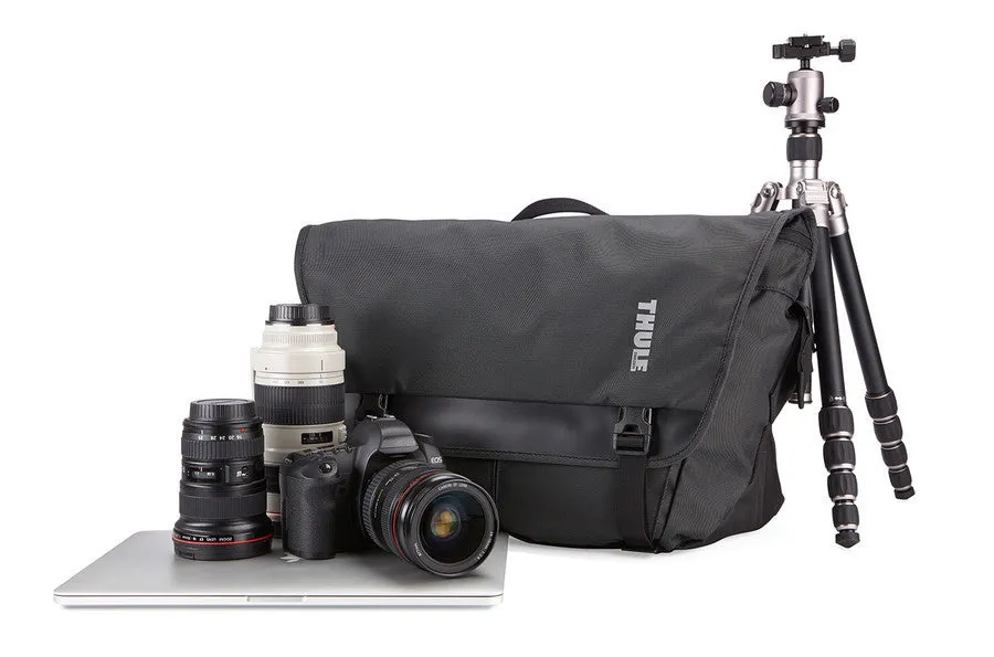 Thule Covert DSLR Messenger