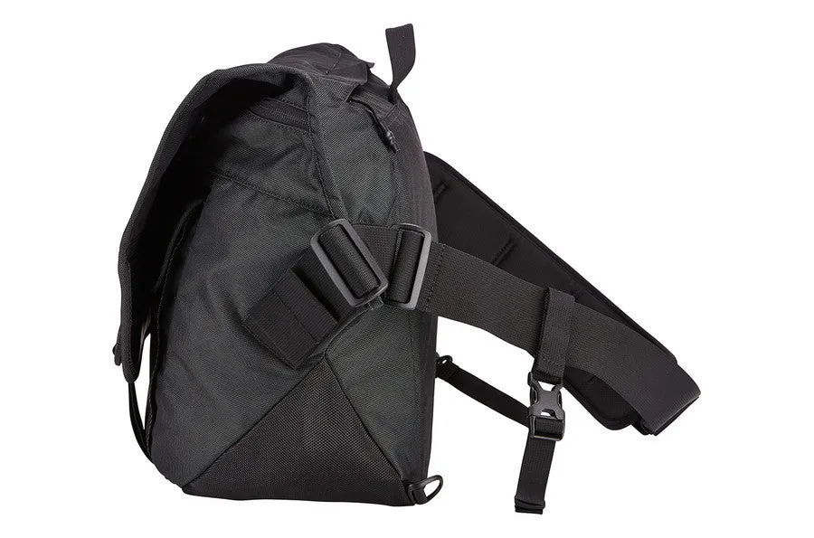 Thule Covert DSLR Messenger